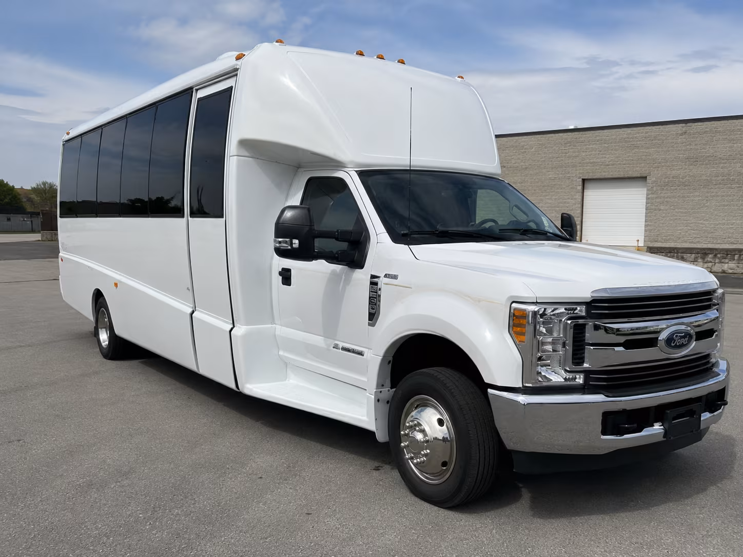 canton rent a charter bus for your canton official travel