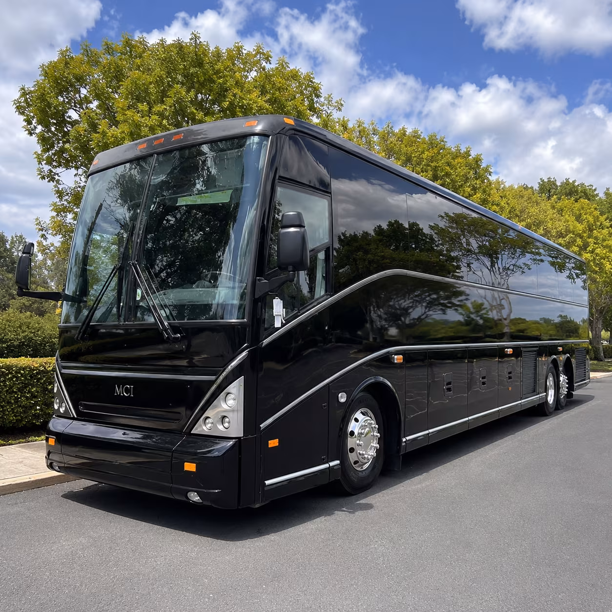 dearborn heights employee charter bus rentals in dearborn heights