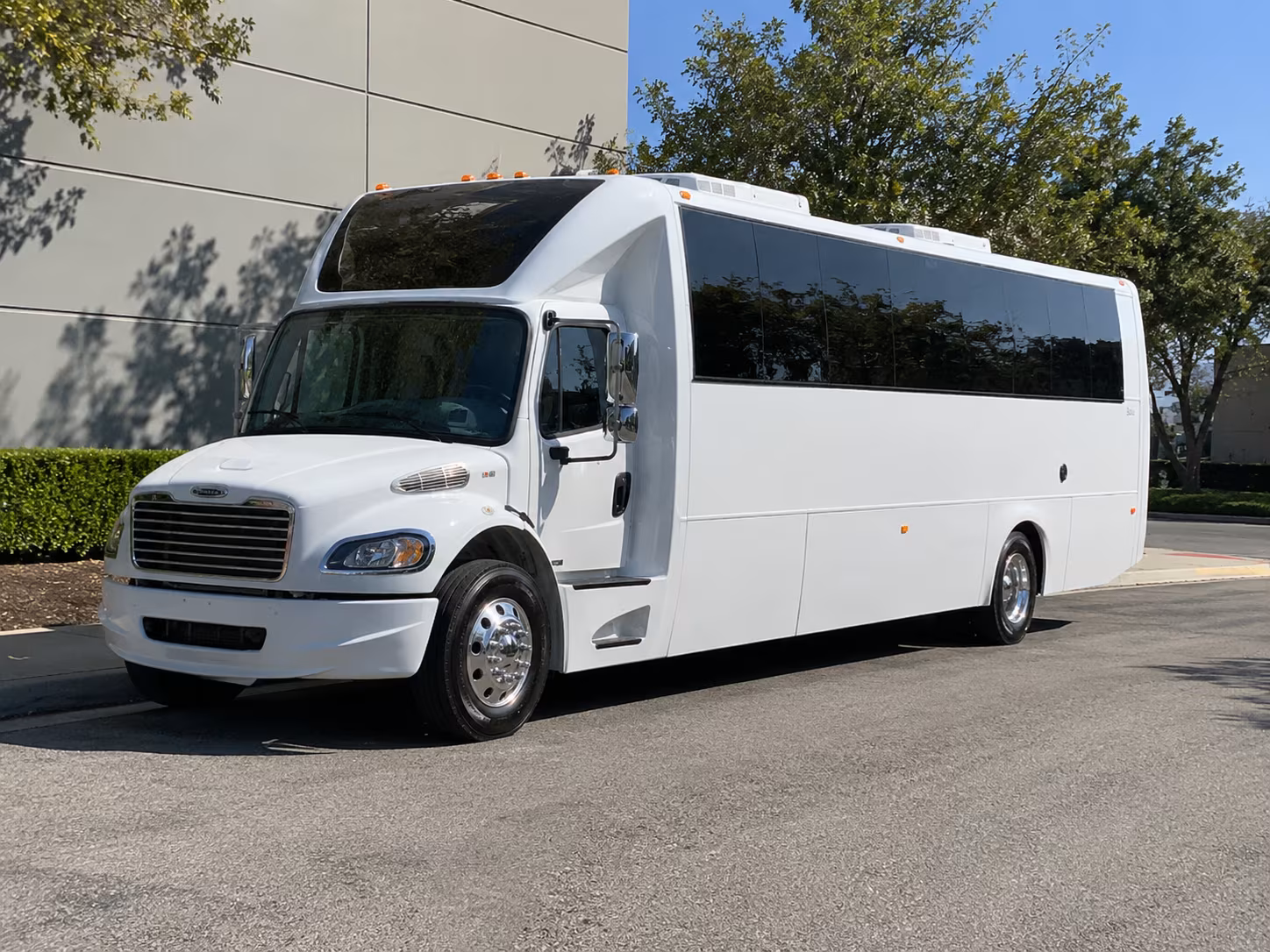 farmington hills make prom night memorable with farmington hills prom bus rentals