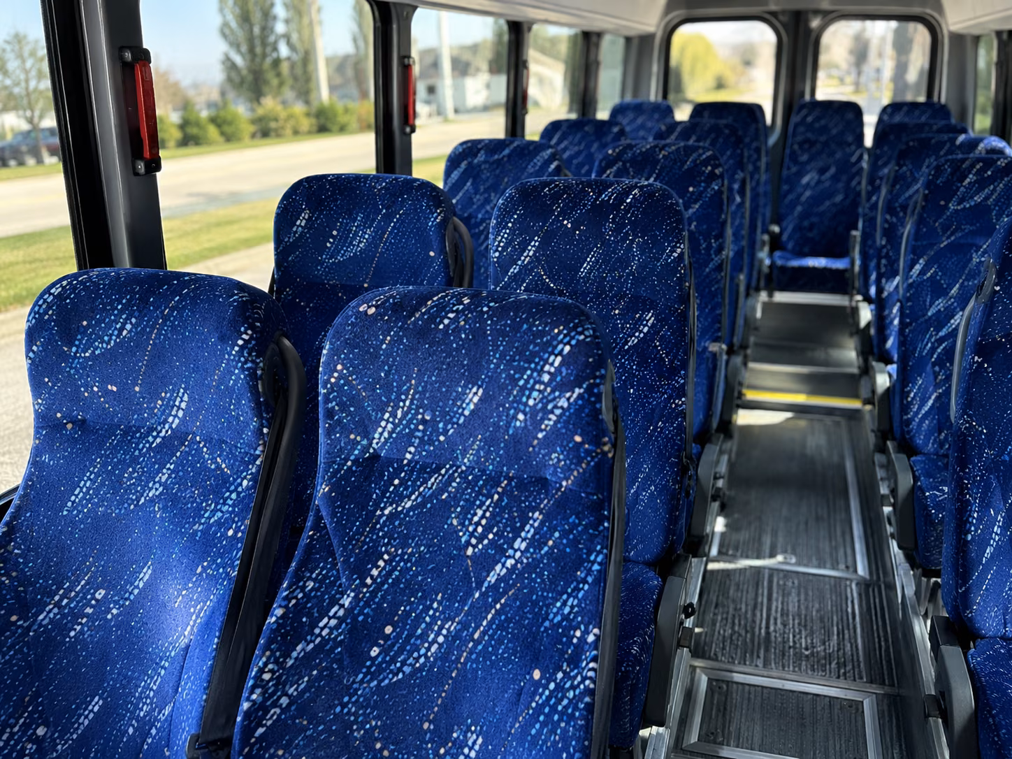 livonia seamless shuttles to every livonia private event