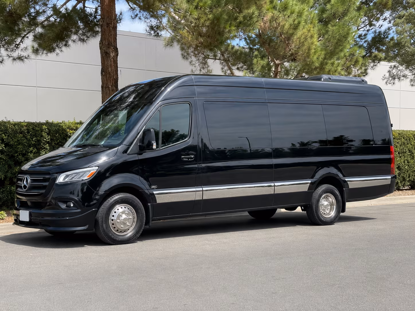 novi streamlined business travel with novi bus rentals
