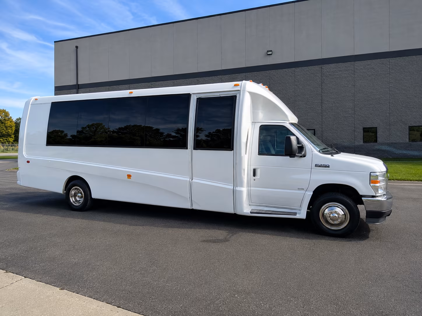 shuttle your guests between westland hotels and your reception venue