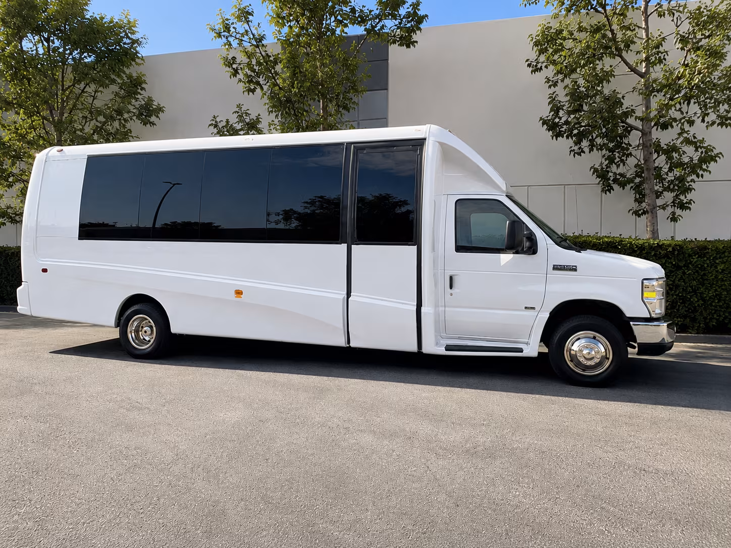 southfield bus rentals