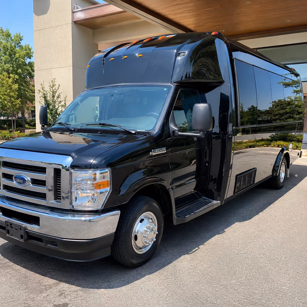 southfield prom bus rentals in southfield