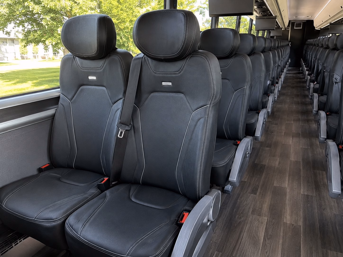 southfield school bus rentals for field trips and class outings