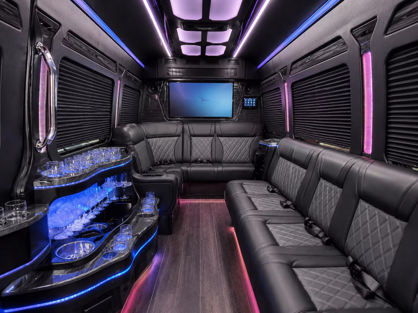 we help you compare every bus type for westland concert nights