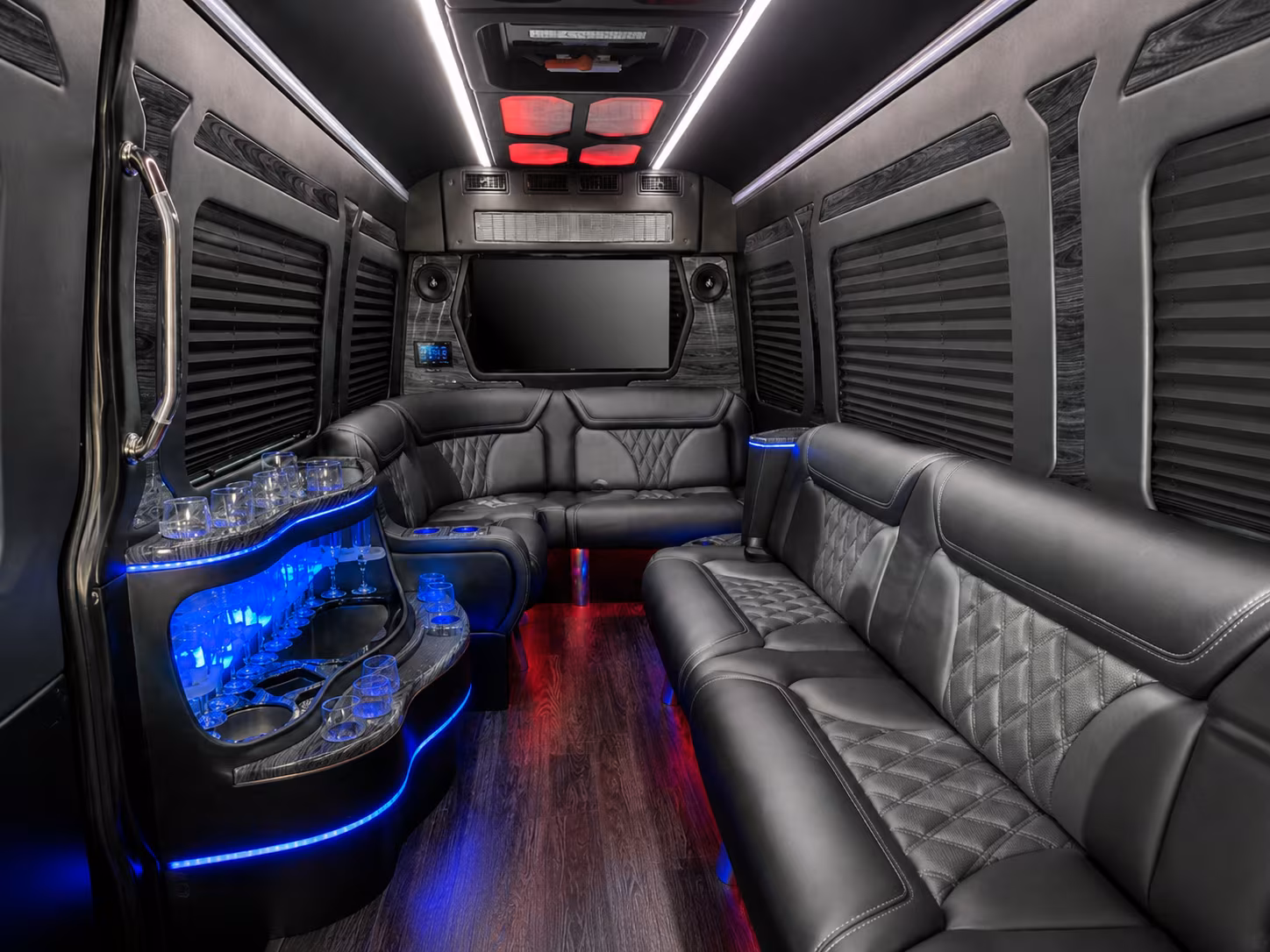 westland 20 passenger party bus