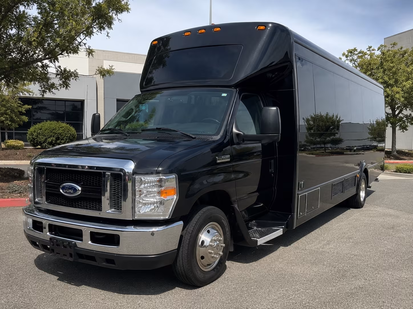 westland party bus