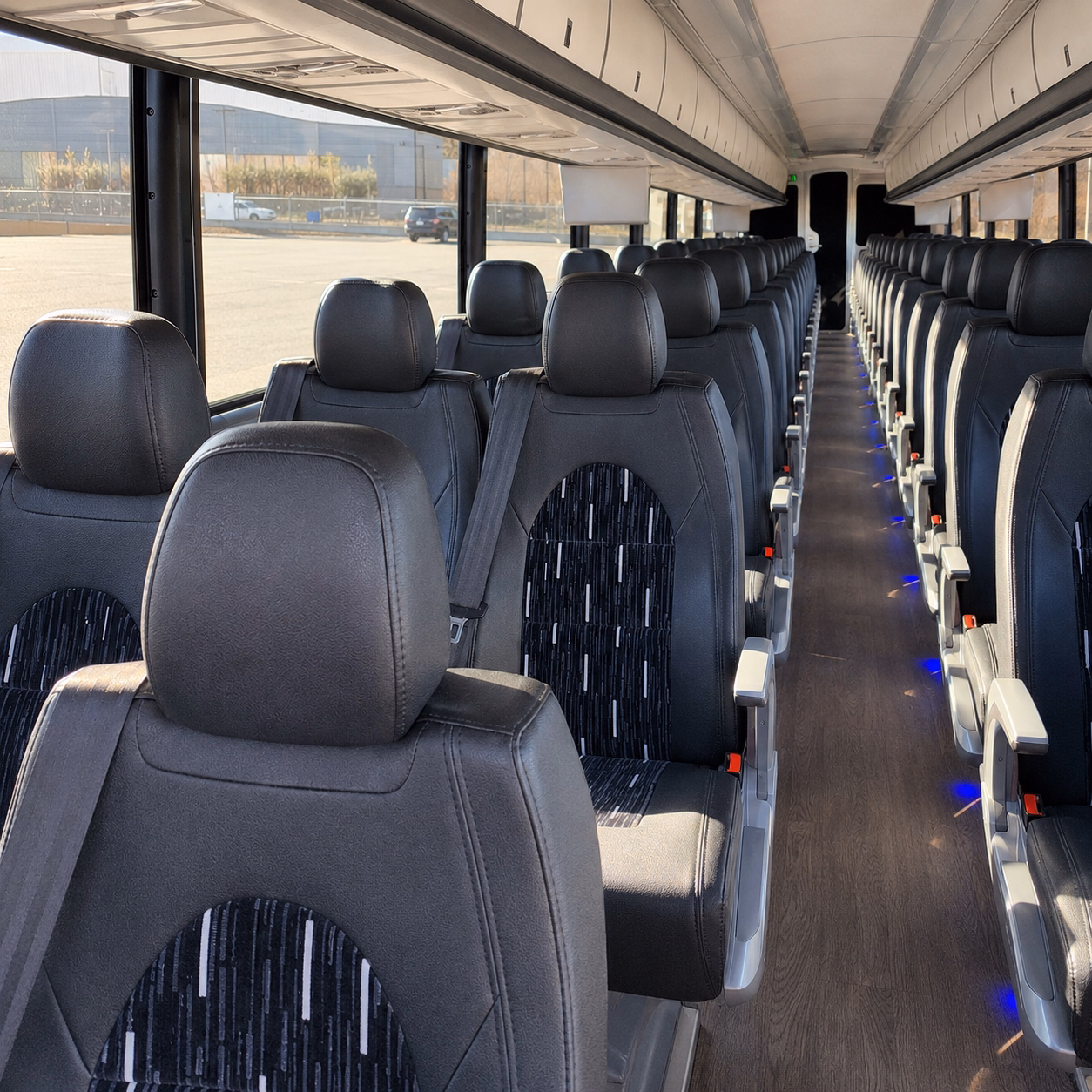 why wayne county groups choose charter buses for multi day trips to chicago and columbus